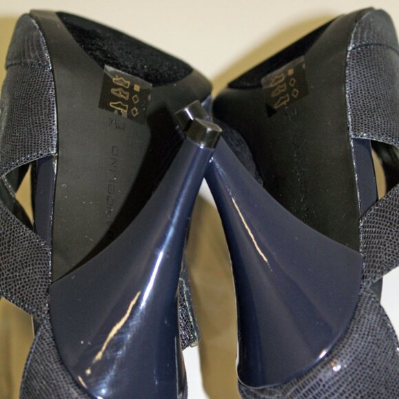 Bandolino Janeta High Heel Sandals Size 7.5M, Bleu Snakeskin Print - Picture 9 of 13